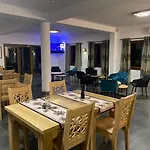 Dw Szarotka بيالكا تاترزانسكا