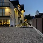 B&B Dw Szarotka 3*