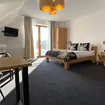 Bed & Breakfast Dw Szarotka Białka