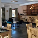 Dw Szarotka فندق مبيت وإفطار 3*
