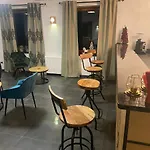 Dw Szarotka 3*