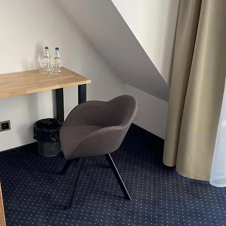 Dw Szarotka 住宿加早餐酒店 3*