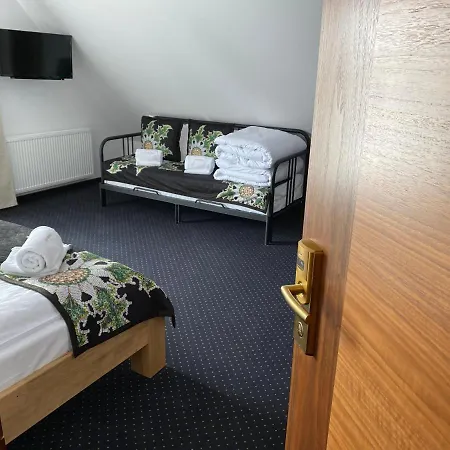 Dw Szarotka Frühstückspension 3*