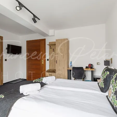 Dw Szarotka Bed & Breakfast