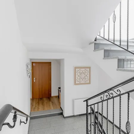 住宿加早餐酒店 Dw Szarotka 3*