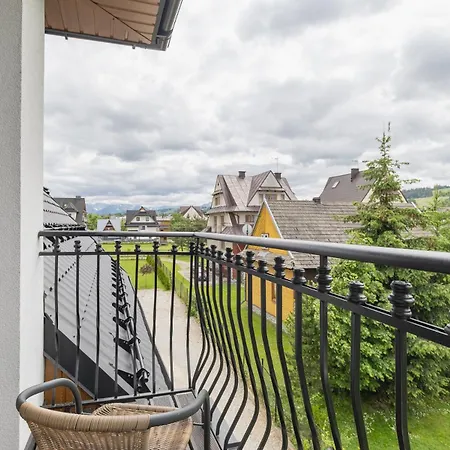 Dw Szarotka Białka Tatrzańska