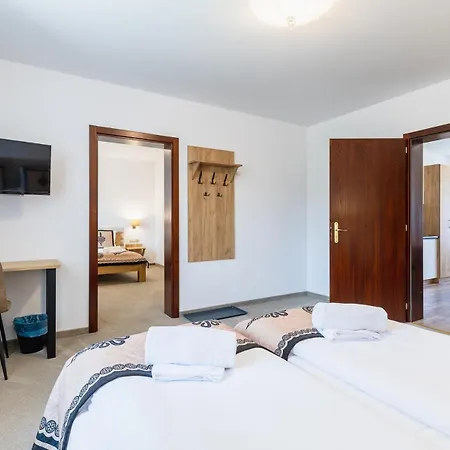 Frühstückspension Dw Szarotka 3*