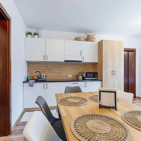 Dw Szarotka 住宿加早餐酒店 3*