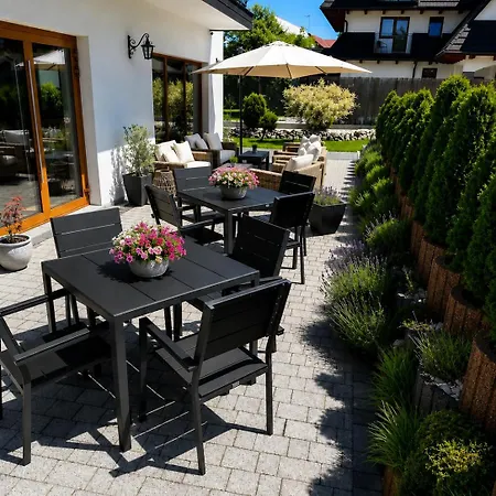 Apart Otel Dw Szarotka 4*