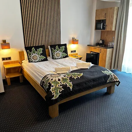Dw Szarotka Apart Otel 4*